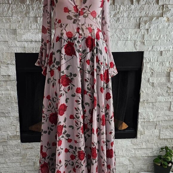 Fame and Partners Dresses & Skirts - Fame and Partners dress. Price is Firm or Best Offer.